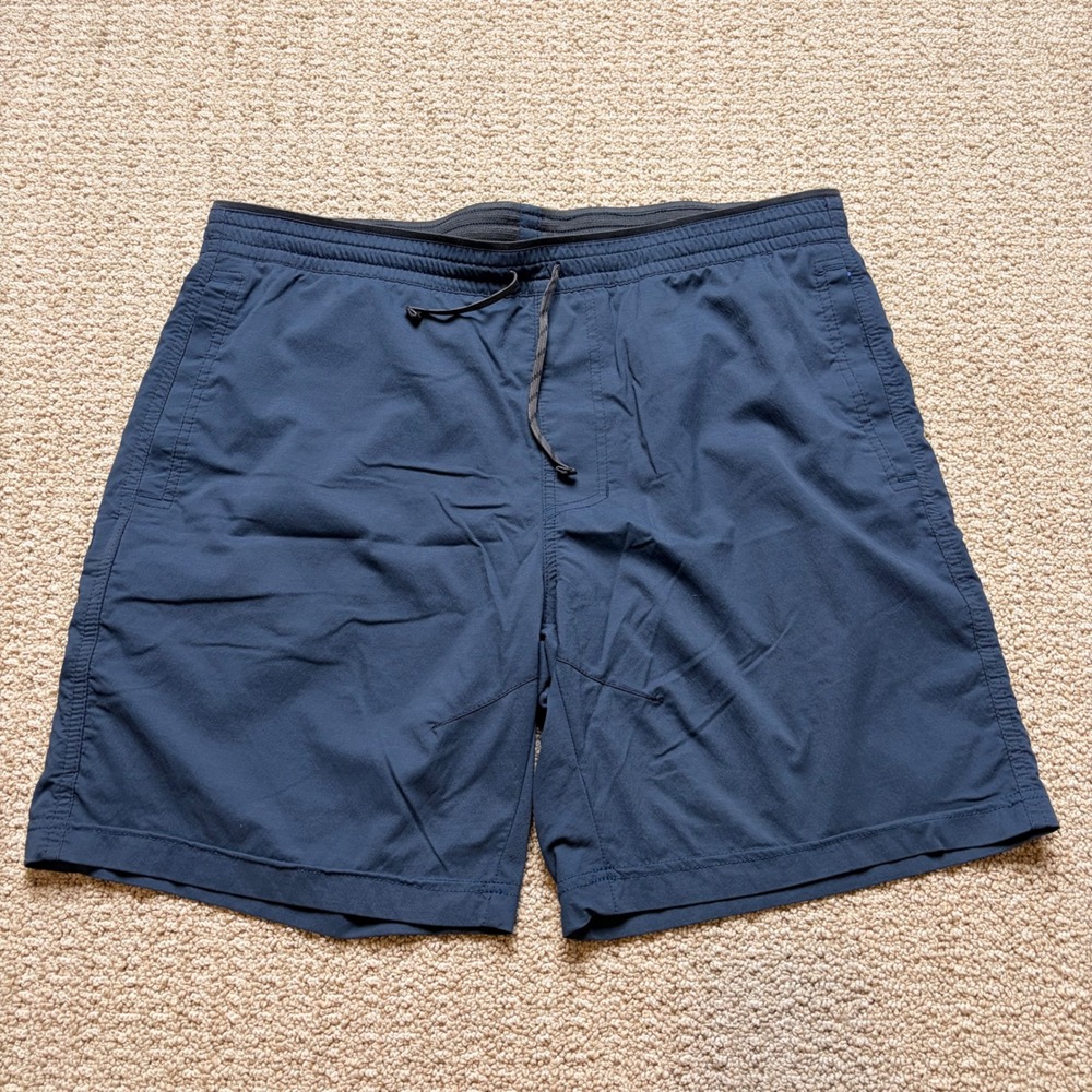 Kuhl Navy Blue L Performance Hiking Shorts Mesh Lined Utility Pocket